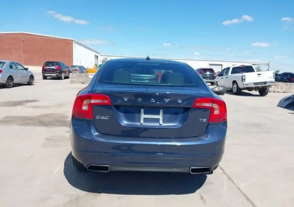 Volvo S60 cena 29500 przebieg: 95902, rok produkcji 2015 z Wąbrzeźno małe 79